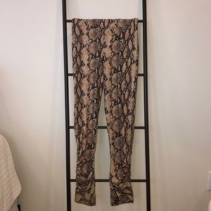 NWOT Snake Print Leggings
